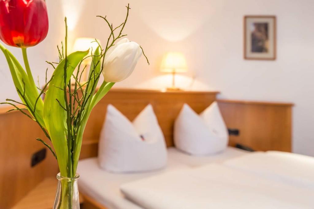Metzgerei Gasthof Oberhauser - Hotel Zur Post Эглинг Экстерьер фото