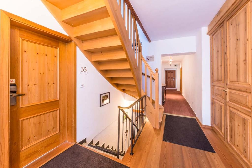 Metzgerei Gasthof Oberhauser - Hotel Zur Post Эглинг Экстерьер фото
